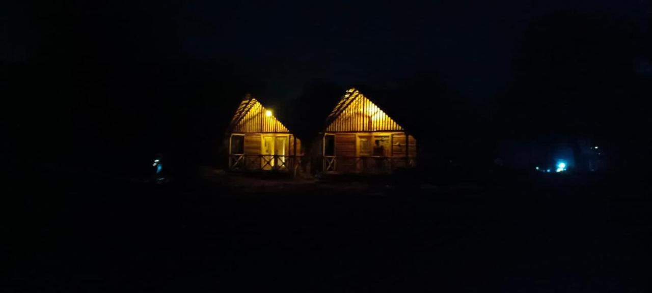 Banana Tree Home Stay Hampi Luaran gambar