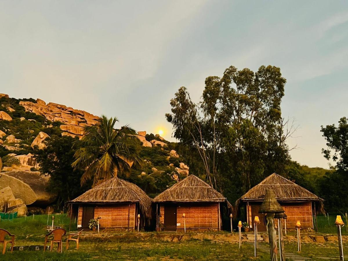 Banana Tree Home Stay Hampi Luaran gambar
