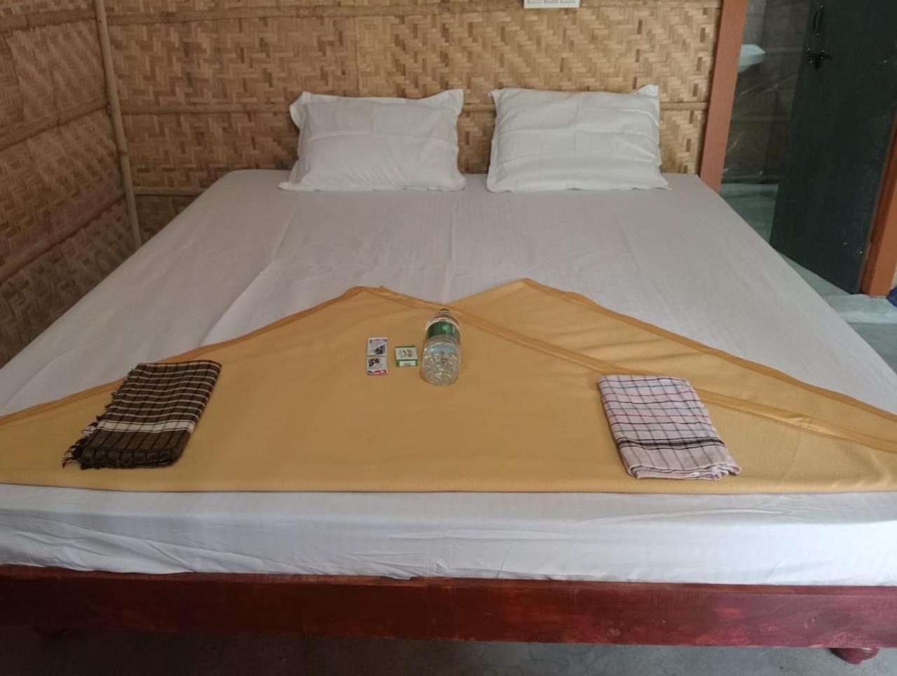 Banana Tree Home Stay Hampi Luaran gambar