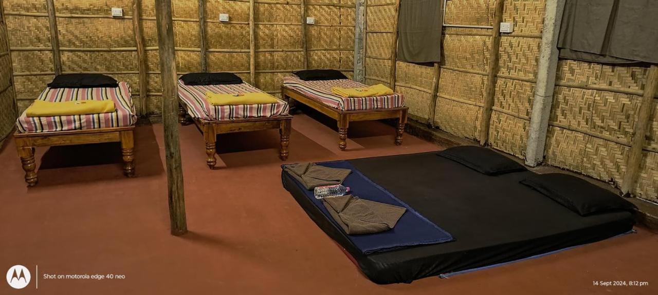 Banana Tree Home Stay Hampi Luaran gambar